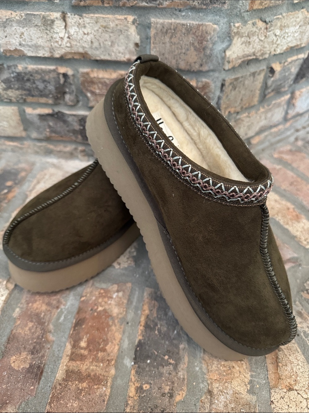 Corkys Hey Girl Olive Green Suede Slip-On Platform Slippers Size 11 NWOT